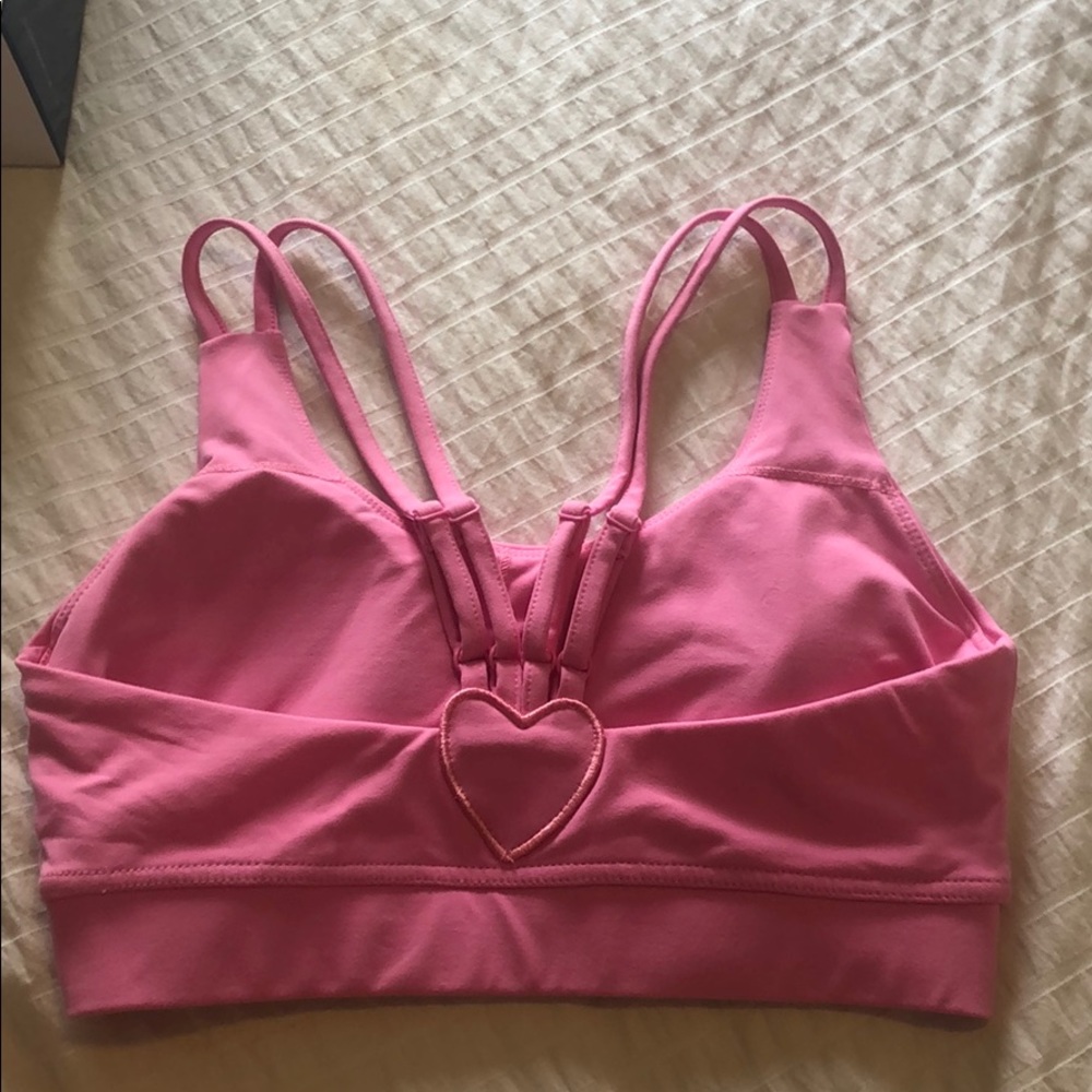 Sports bra